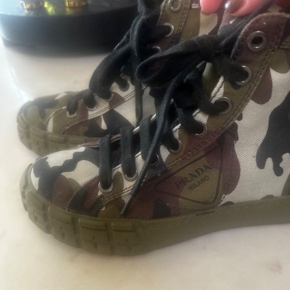 Prada high top camo sneakers - Picture 5 of 5